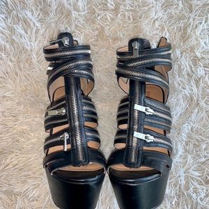 🔥Hot🔥 Bakers zipper wedge heels.